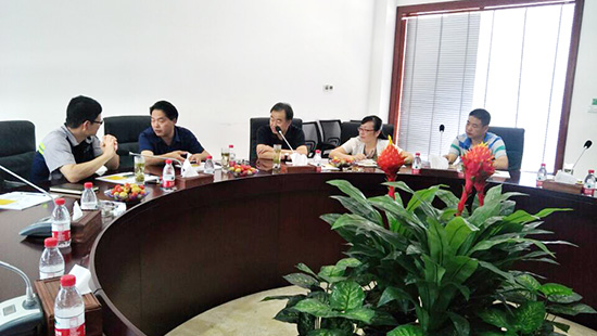 麗水市質(zhì)監(jiān)局潛曉輝一行到青山鋼管調(diào)研
